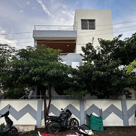 Vatavriksha Guest House,Akkalkot Akalkot Eksteriør billede
