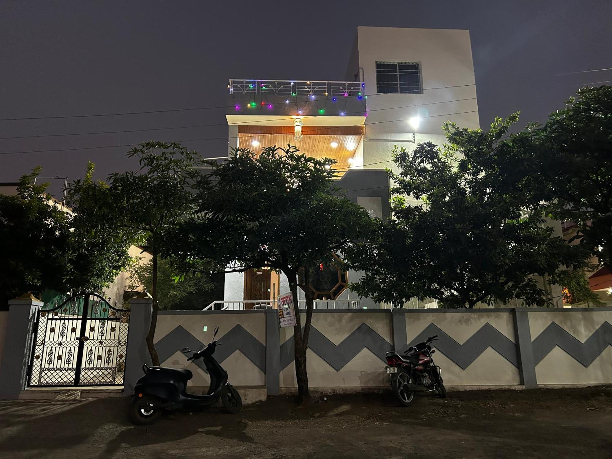 Vatavriksha Guest House,Akkalkot Akalkot Eksteriør billede